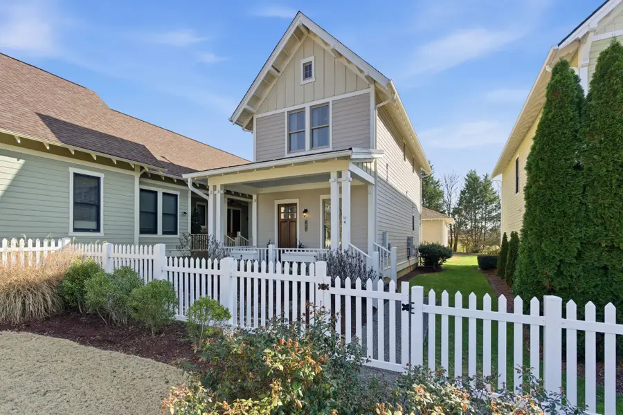 1073 Rochelle Ave, Thompsons Station, TN 37179 - Image #2