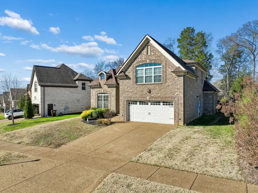 1061 Stonehollow Way, Mount Juliet, TN 37122 - Image #2