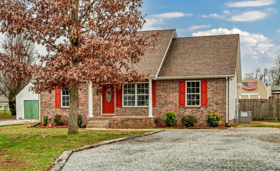 327 N Harris Rd, Portland, TN 37148 - Image #2