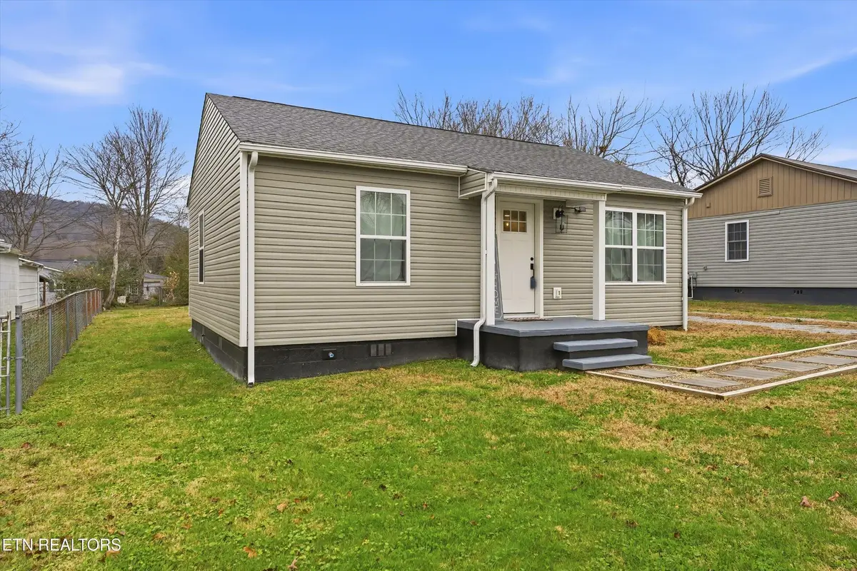 117 Love Drive, Harriman, TN 37748 - Image #1