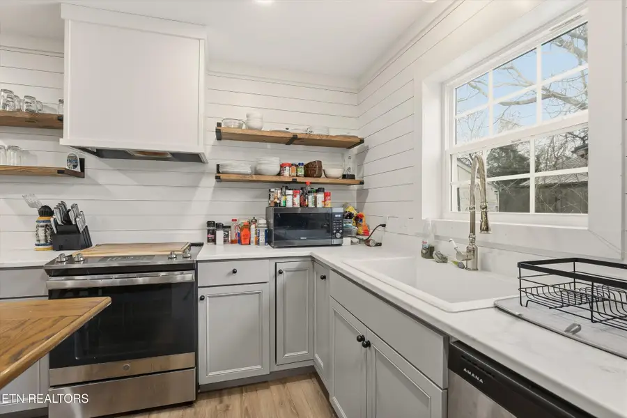 117 Love Drive, Harriman, TN 37748 - Image #2