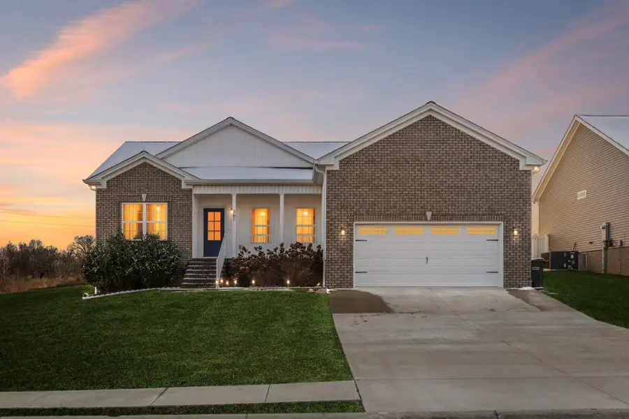 207 Bedford Ct, Hopkinsville, KY 42240 - Image #2