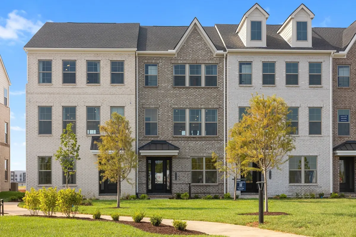 2615 Wilkinson Pike #1404, Murfreesboro, TN 37129 - Image #1