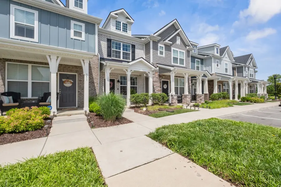 353 Victoria Dr, Lebanon, TN 37090 - Image #2