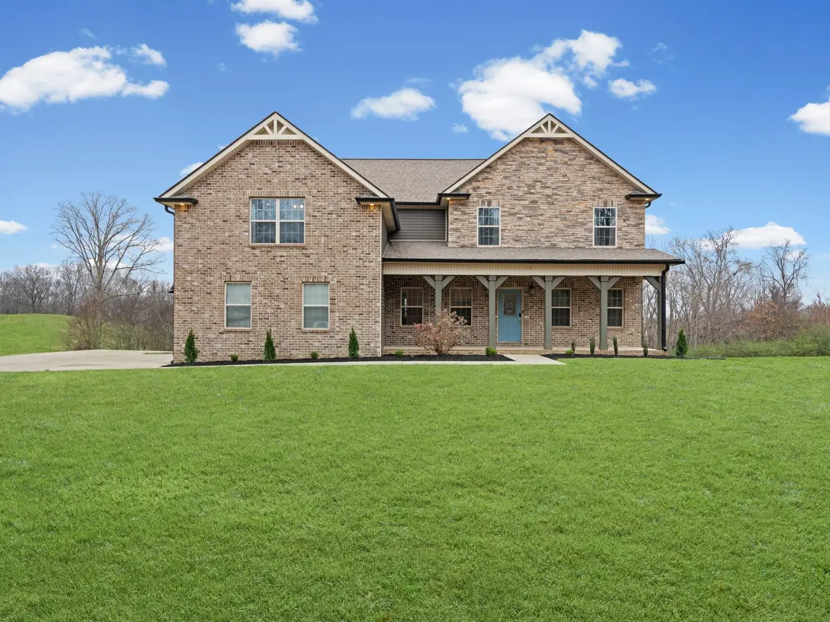 267 Alonzo Pl, Cunningham, TN 37052 - Image #1