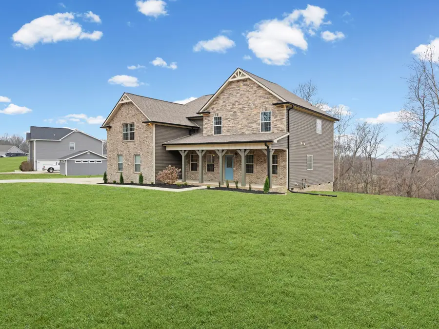 267 Alonzo Pl, Cunningham, TN 37052 - Image #2