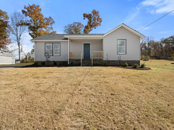 978 Long Beech Dr, Clarksville, TN 37042