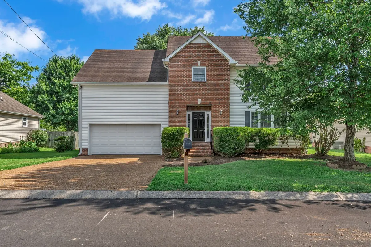 109 Edgeview Ct, Hendersonville, TN 37075 - Image #1