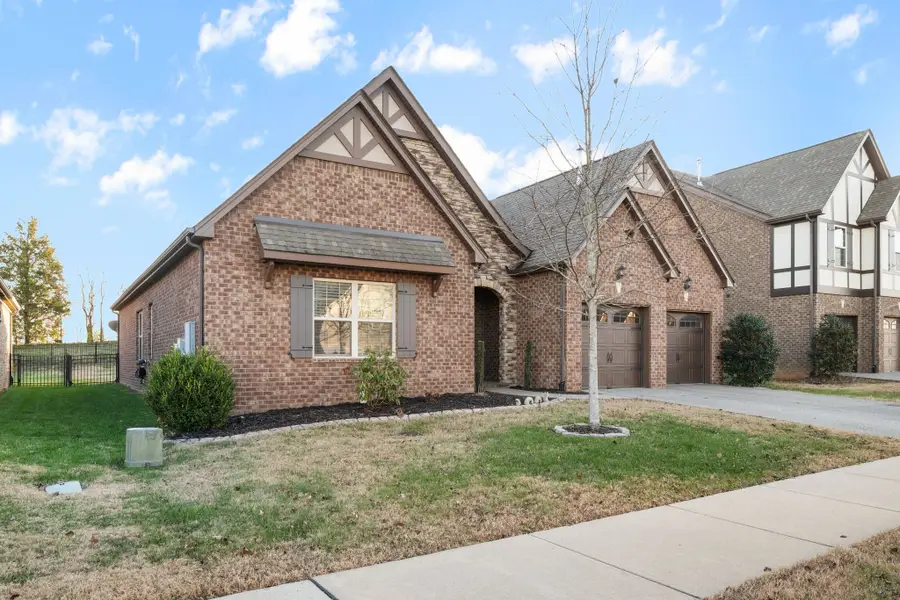 177 Ferdinand Dr, Gallatin, TN 37066 - Image #2