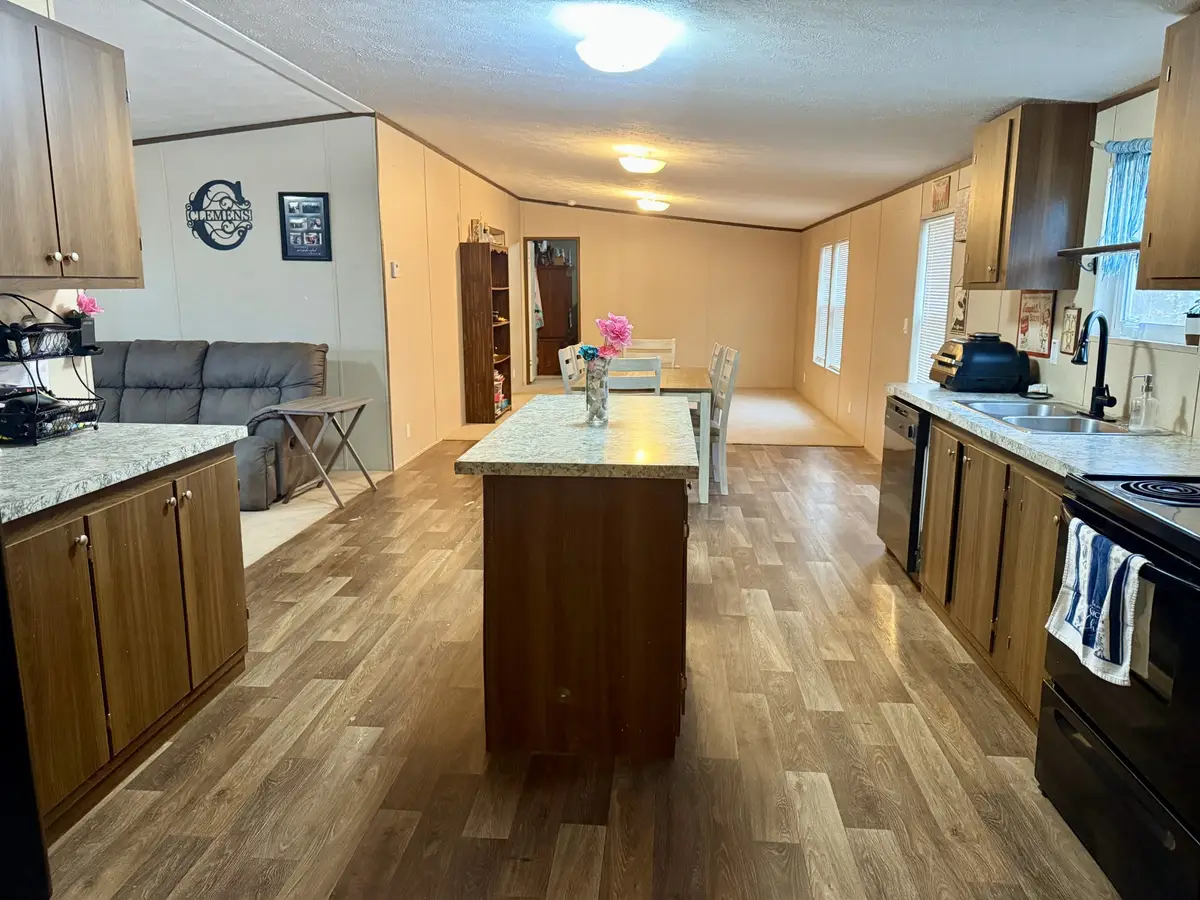 239 Henderson Rd, Hohenwald, TN 38462 - Image #1