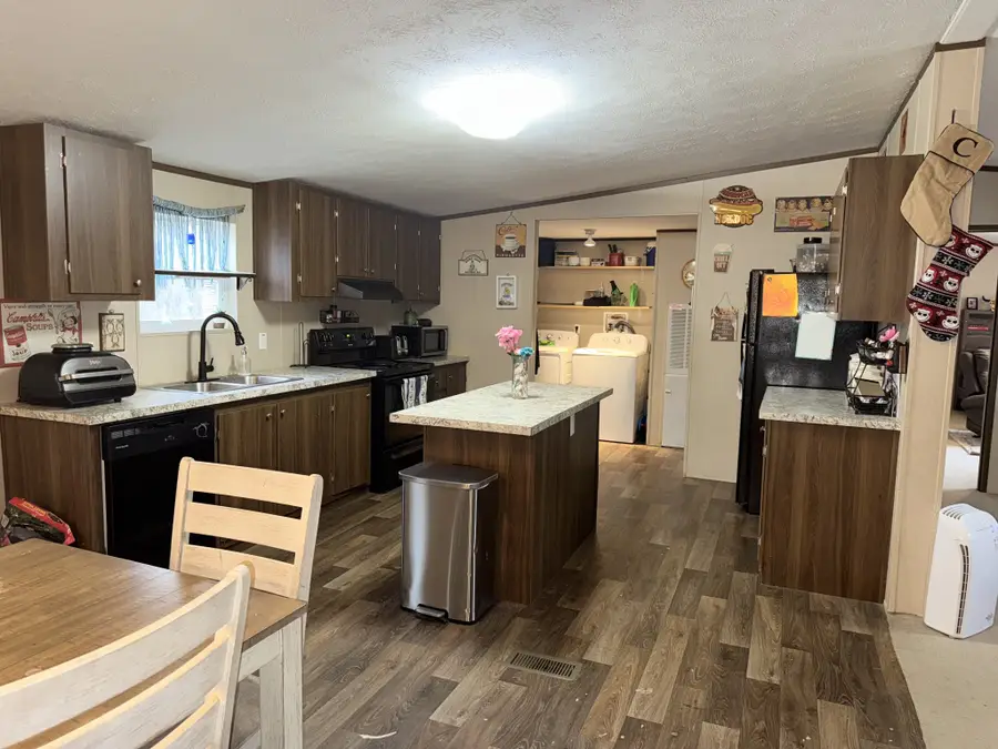 239 Henderson Rd, Hohenwald, TN 38462 - Image #3