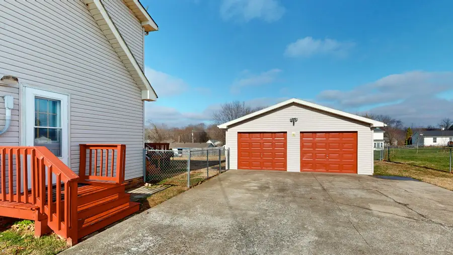 1061 Merritt Lewis Ln, Clarksville, TN 37042 - Image #2