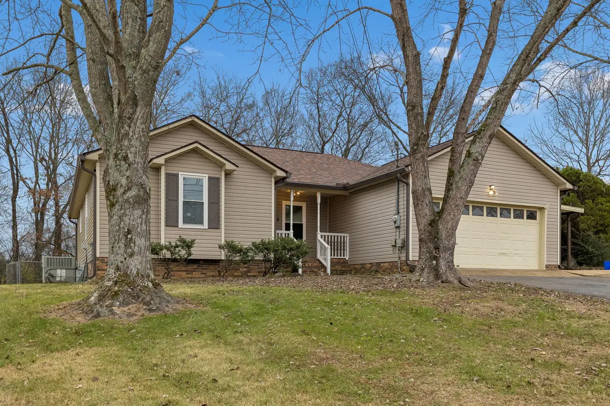 114 Green Vale Dr, Columbia, TN 38401 - Image #1