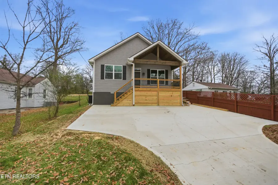 324 N Chilhowee Drive, Knoxville, TN 37914 - Image #2
