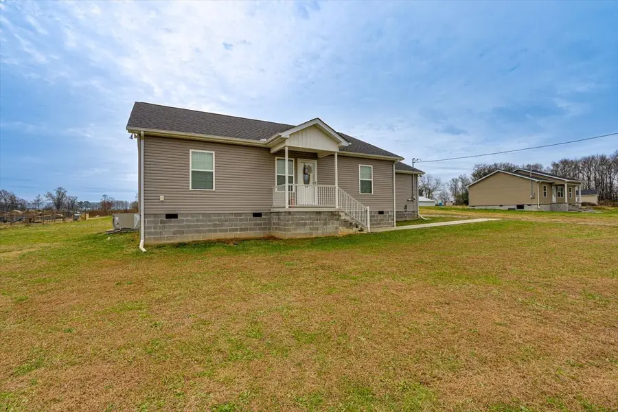 106 Wilder Chapel Rd, Decherd, TN 37324 - Image #2