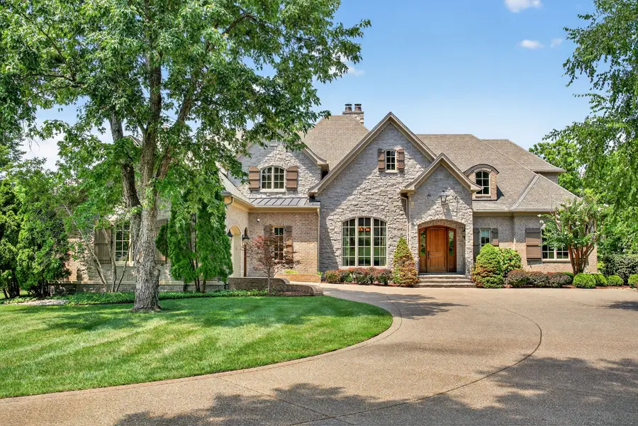 214 Bluegrass Dr, Hendersonville, TN 37075 - Image #2