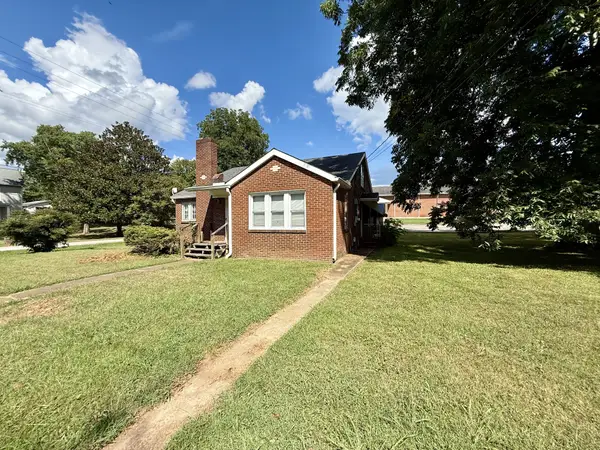 100 Murphree Ave, Centerville, TN 37033