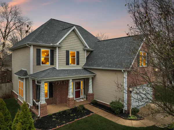 1727 Freiburg Dr, Spring Hill, TN 37174