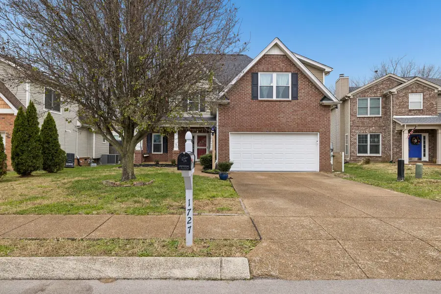 1727 Freiburg Dr, Spring Hill, TN 37174 - Image #2