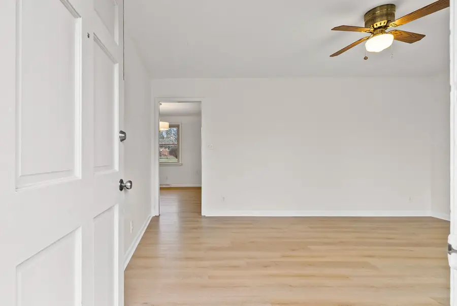 209 Maplewood Dr, Clarksville, TN 37042 - Image #2