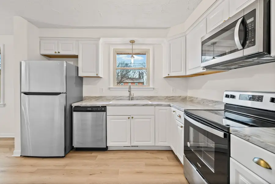 209 Maplewood Dr, Clarksville, TN 37042 - Image #3