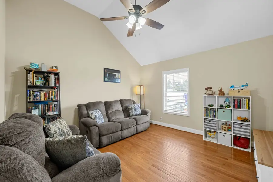 1108 Gunpoint Dr, Clarksville, TN 37042 - Image #3