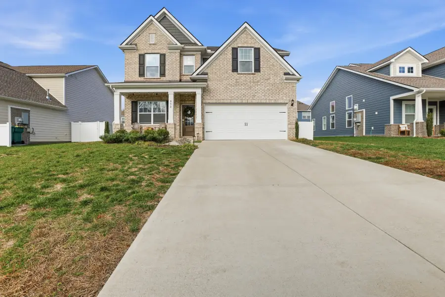 572 Ballard Dr, White House, TN 37188 - Image #3