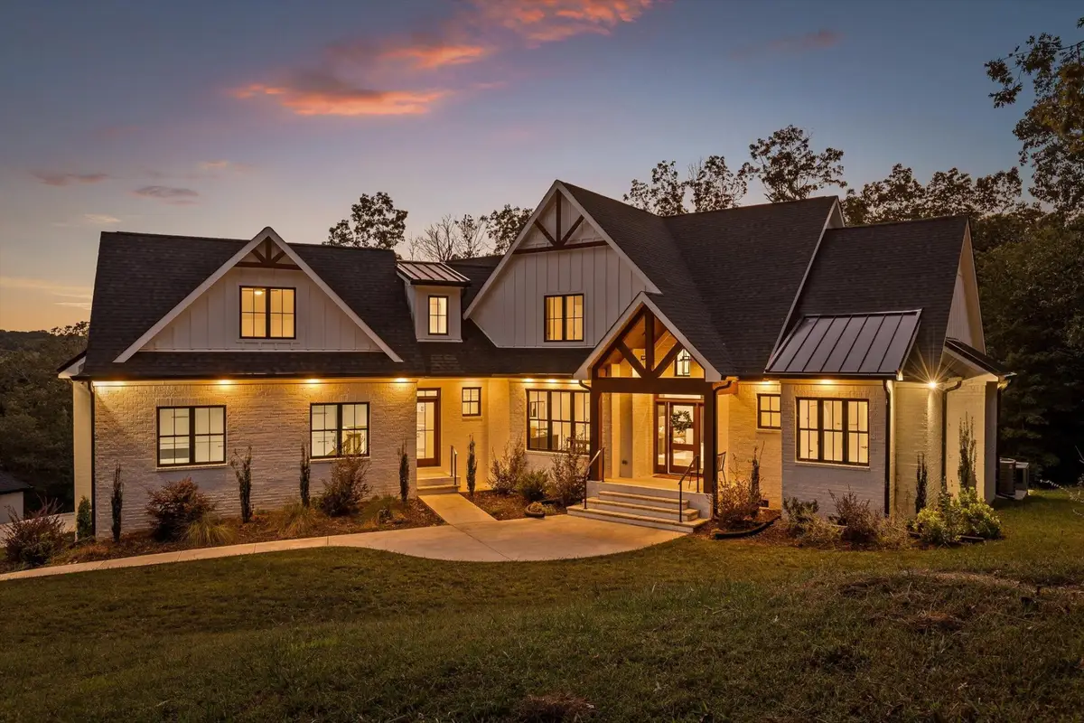 6517 Shelter Cove Drive, Hixson, TN 37343 - Image #1