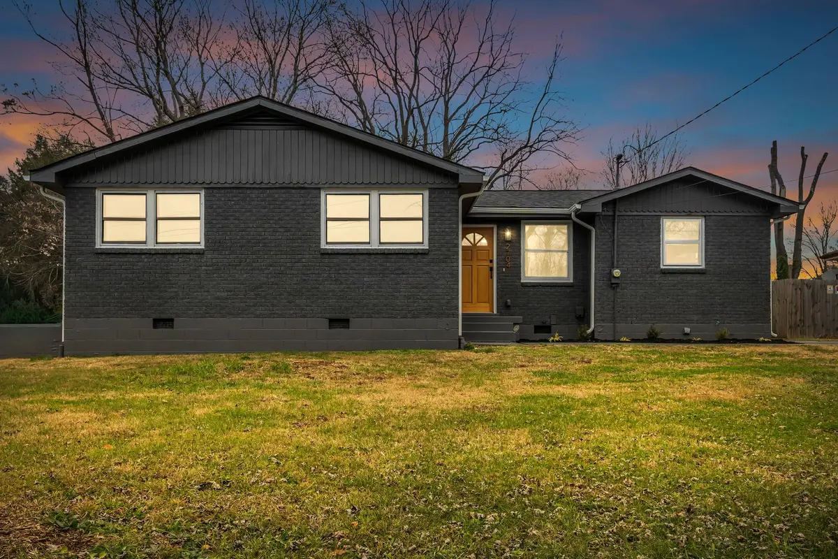 2704 Mckeige Dr, Nashville, TN 37214 - Image #1