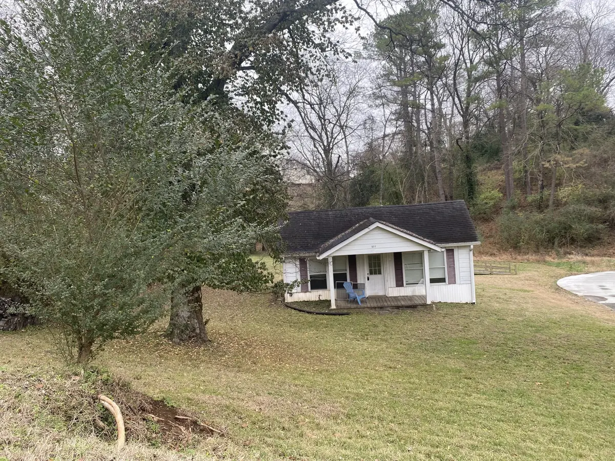 831 Cumberland Dr, Clarksville, TN 37040 - Image #1