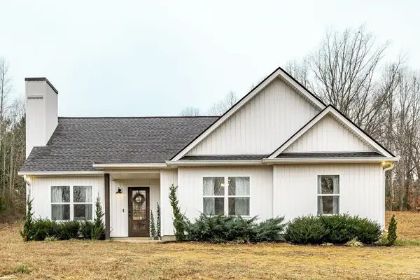 6883 Us Hwy 31 E, Westmoreland, TN 37186