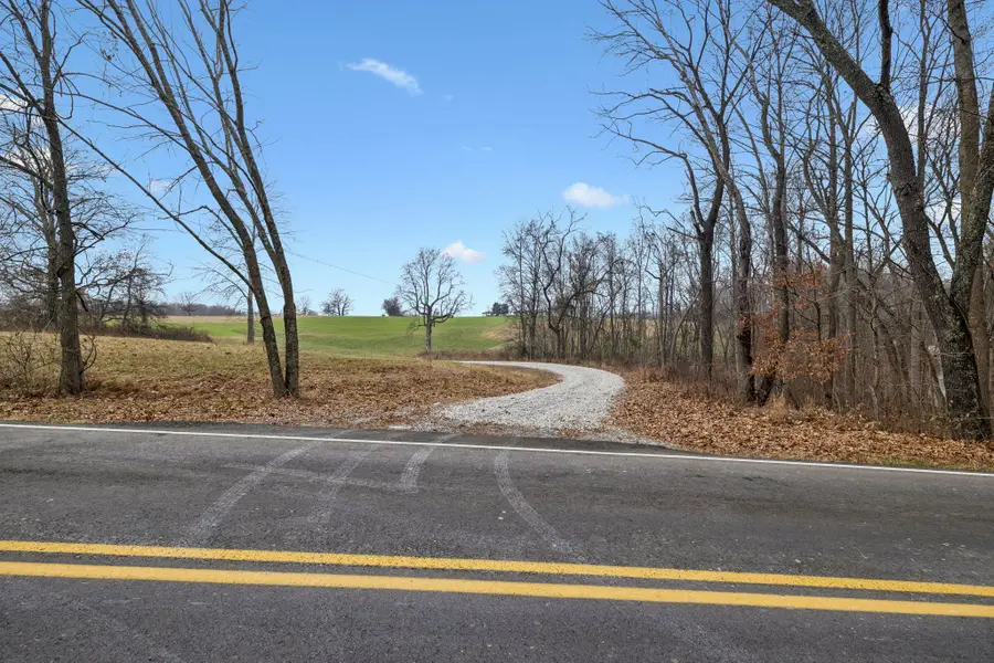 7107 New Chapel Rd, Springfield, TN 37172 - Image #2