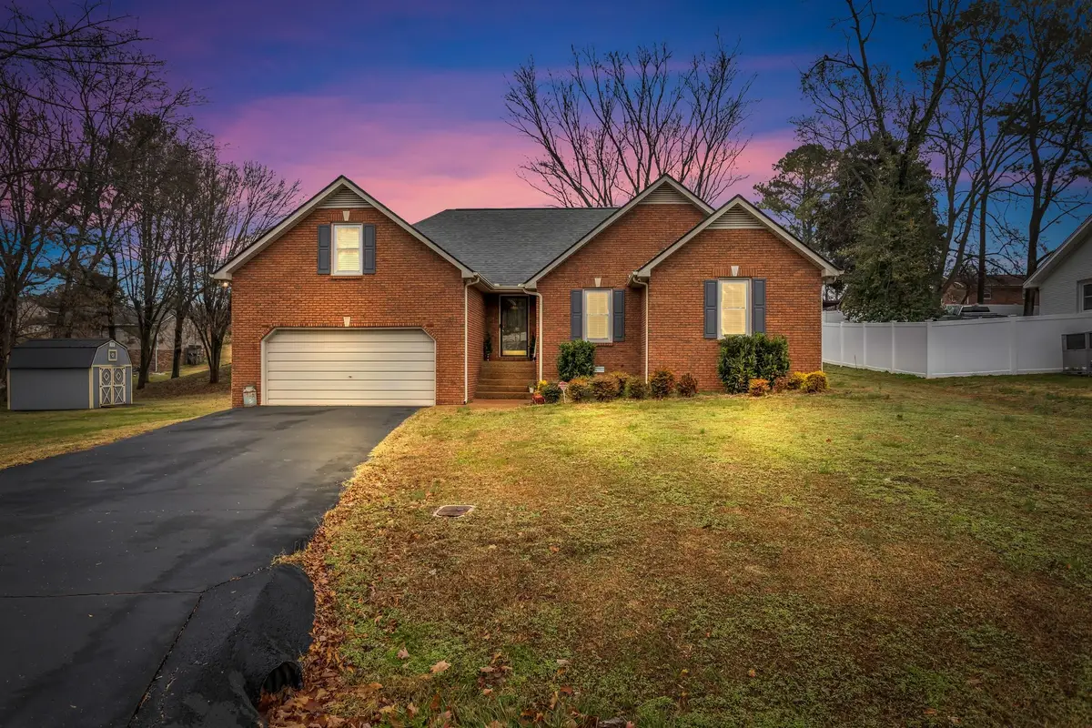 612 Cumberland Dr, Columbia, TN 38401 - Image #1
