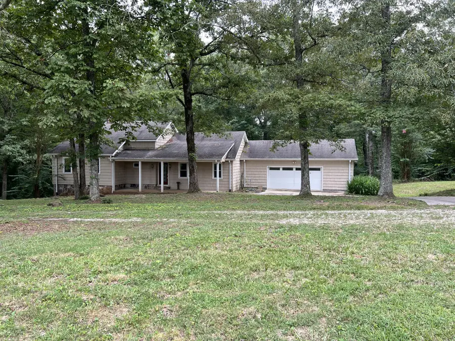 247 Hutchings Ln, McMinnville, TN 37110 - Image #2