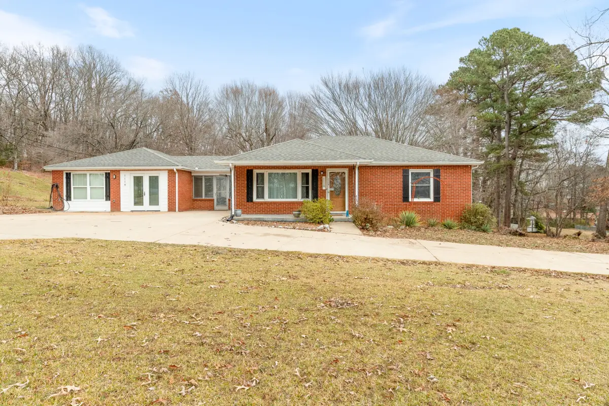 1118 N Charlotte Street, Dickson, TN 37055 - Image #1