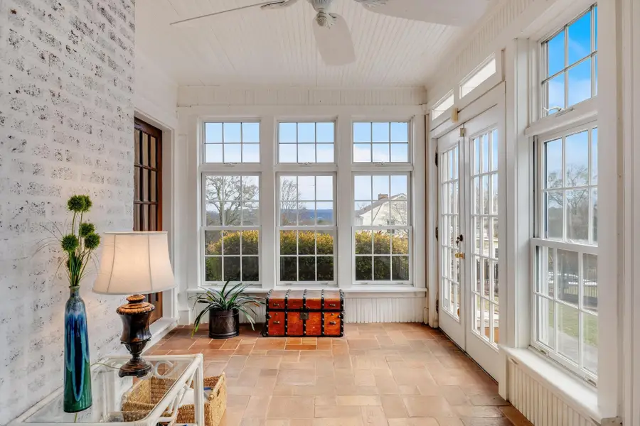 301 Ridge Avenue, Chattanooga, TN 37404 - Image #2