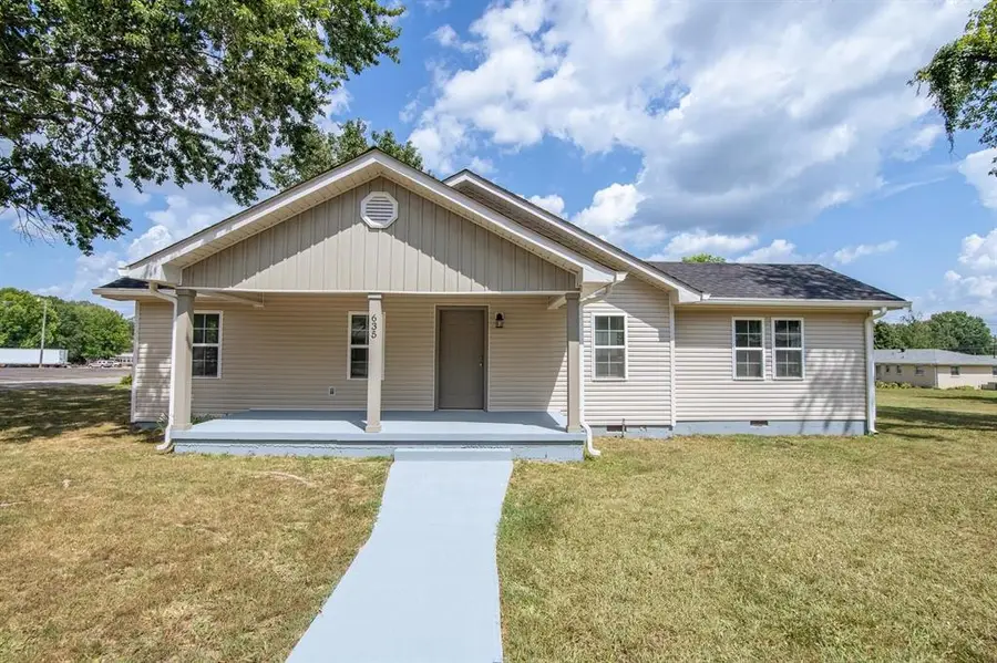 635 Harbert Dr, Savannah, TN 38372 - Image #2