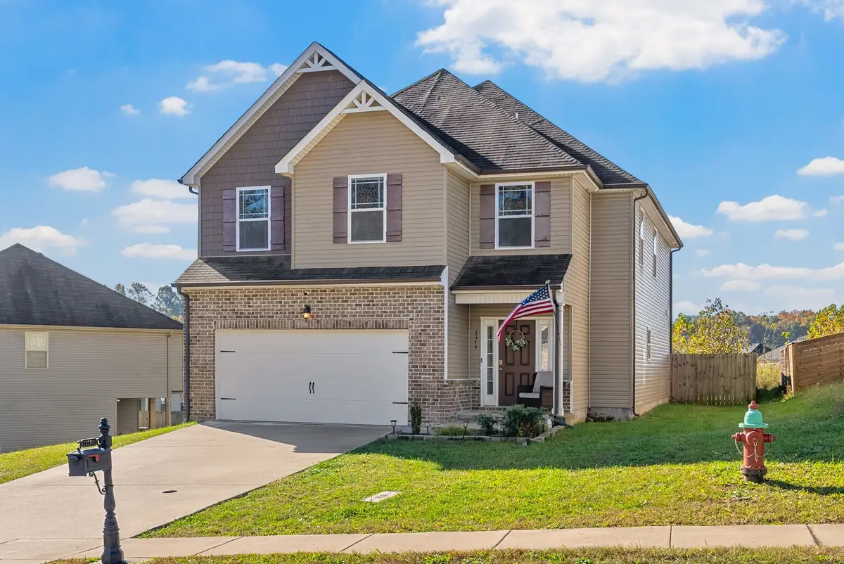 1319 Black Oak Cir, Clarksville, TN 37042 - Image #1