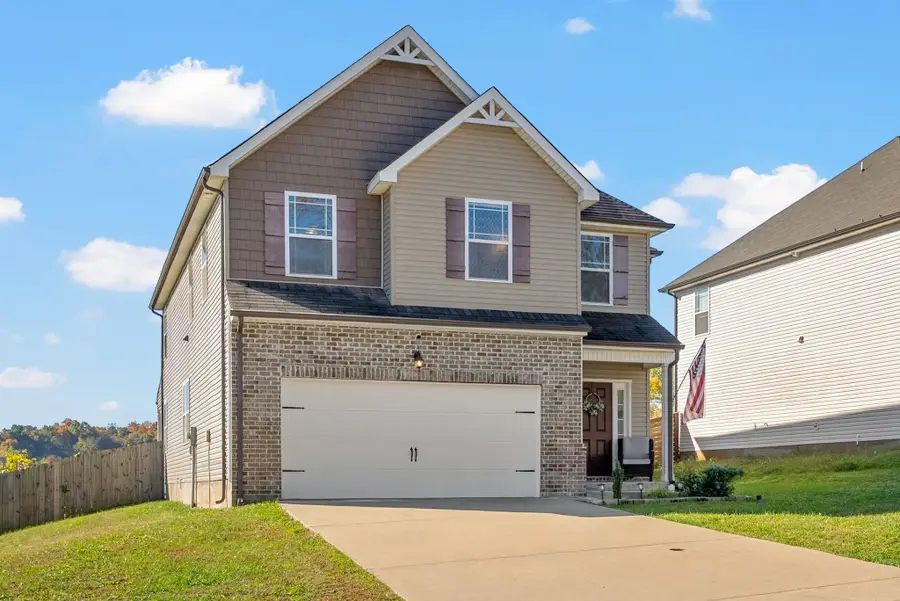 1319 Black Oak Cir, Clarksville, TN 37042 - Image #2