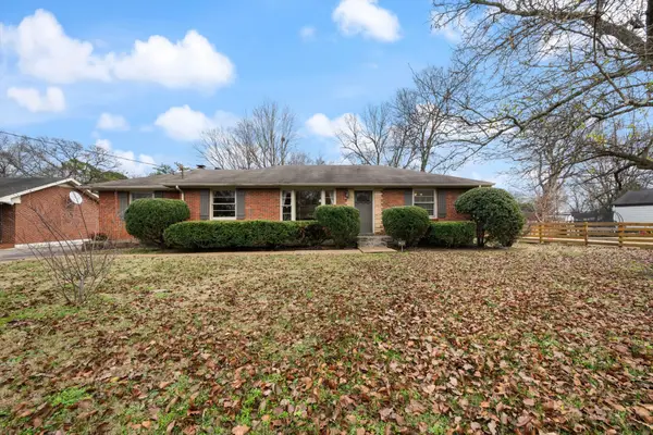 4202 Glynda Dr, Nashville, TN 37216