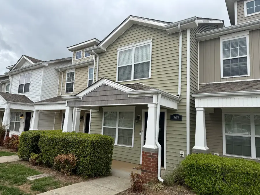 309 Sam Houston Cir, Clarksville, TN 37040 - Image #2