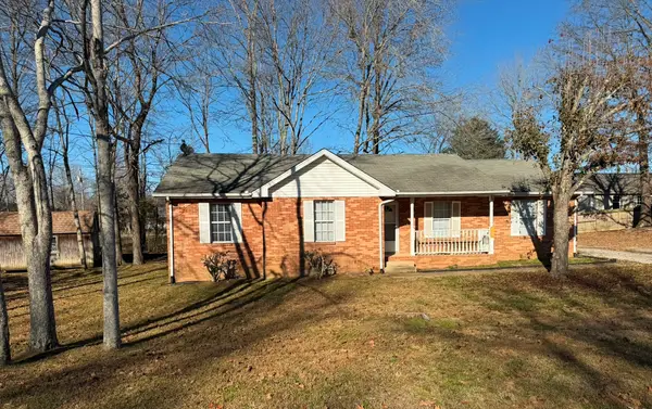 107 Red Oak Circle, Dickson, TN 37055
