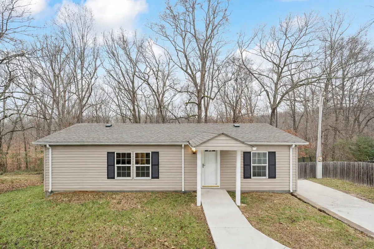 148 N Poole St, Ashland City, TN 37015 - Image #1