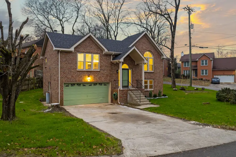 800 Carlisle Ct N, Nashville, TN 37214 - Image #2