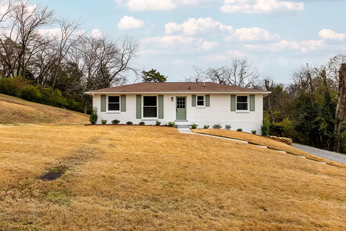 2511 Woodberry Dr, Nashville, TN 37214 - Image #1