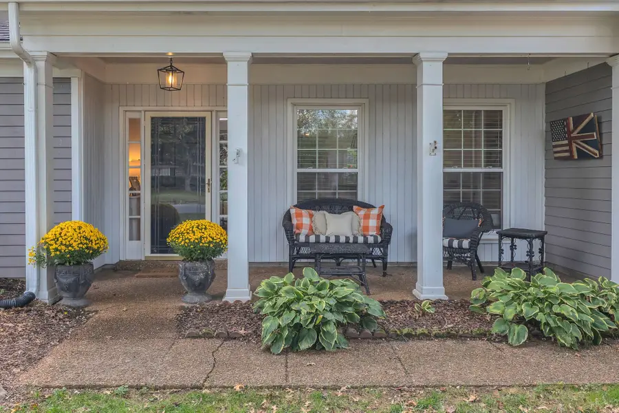 1019 Boxwood Dr, Franklin, TN 37069 - Image #2