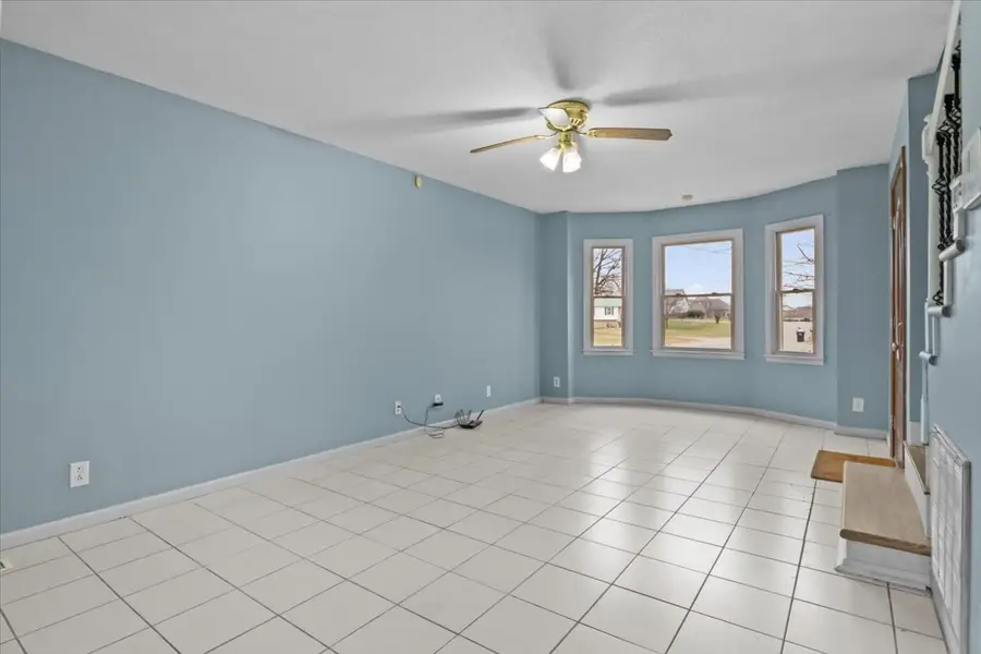 300 Windrush Dr, Clarksville, TN 37042 - Image #3