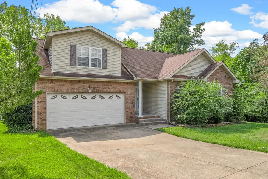 1871 Murfield Ct, Clarksville, TN 37040 - Image #2