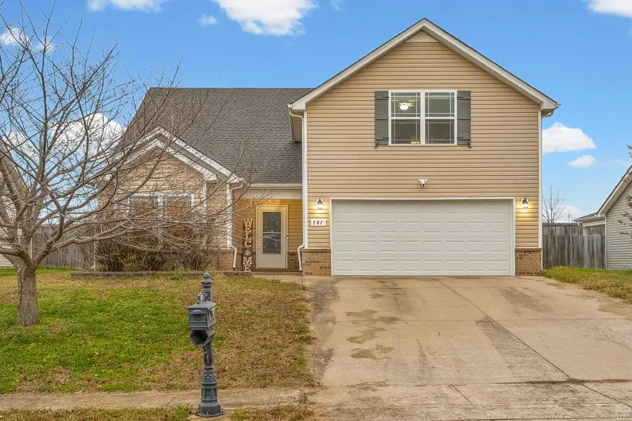 787 Sturdivant Dr, Clarksville, TN 37042 - Image #2