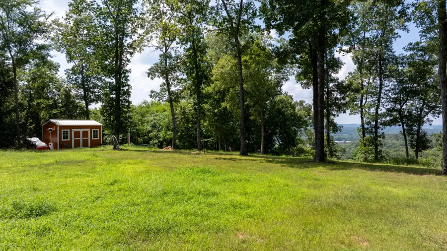 3202 Old Lego School Rd, Linden, TN 37096 - #3